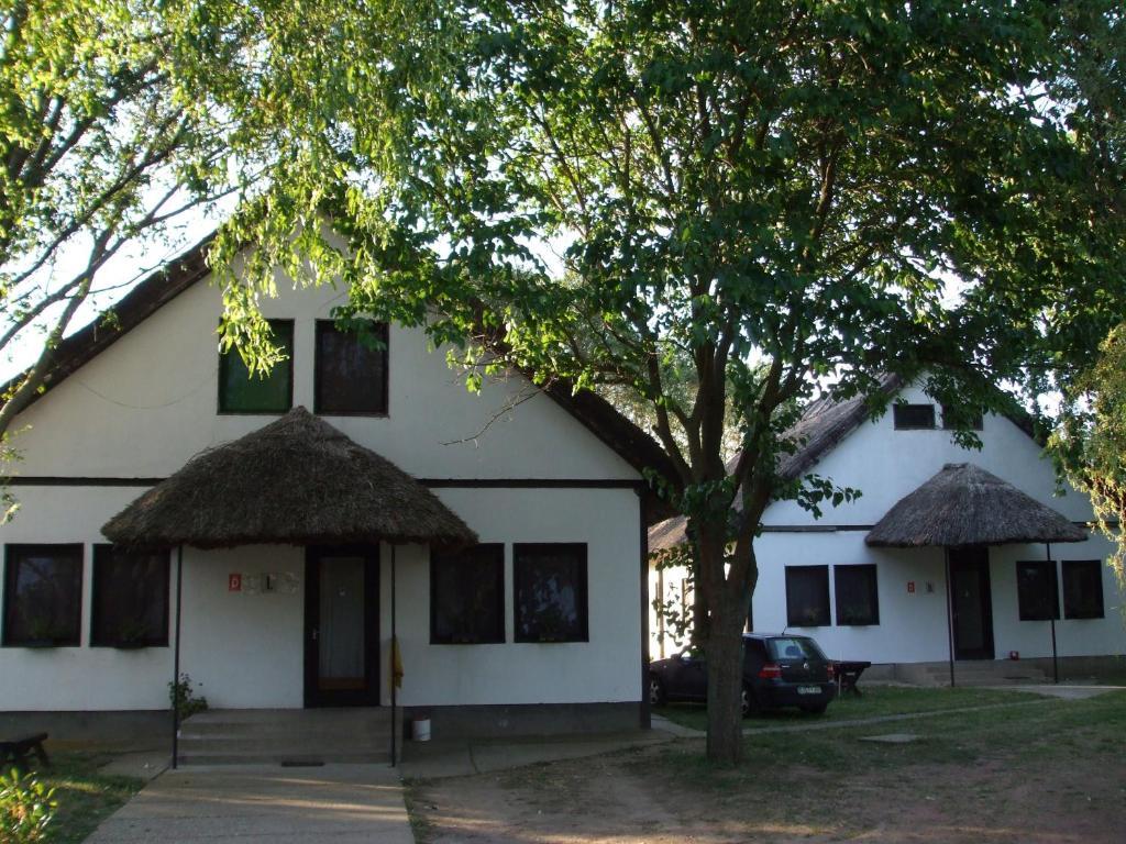 Patkos Motel Tiszafüred Zewnętrze zdjęcie