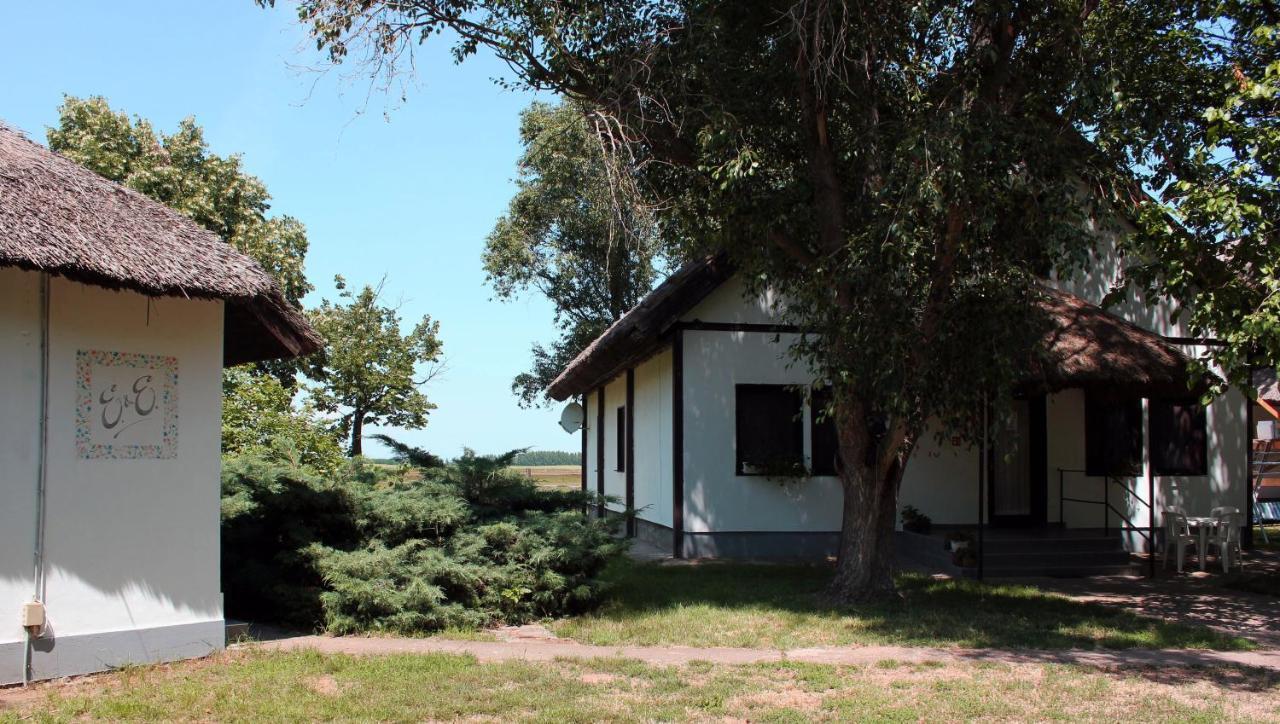 Patkos Motel Tiszafüred Zewnętrze zdjęcie